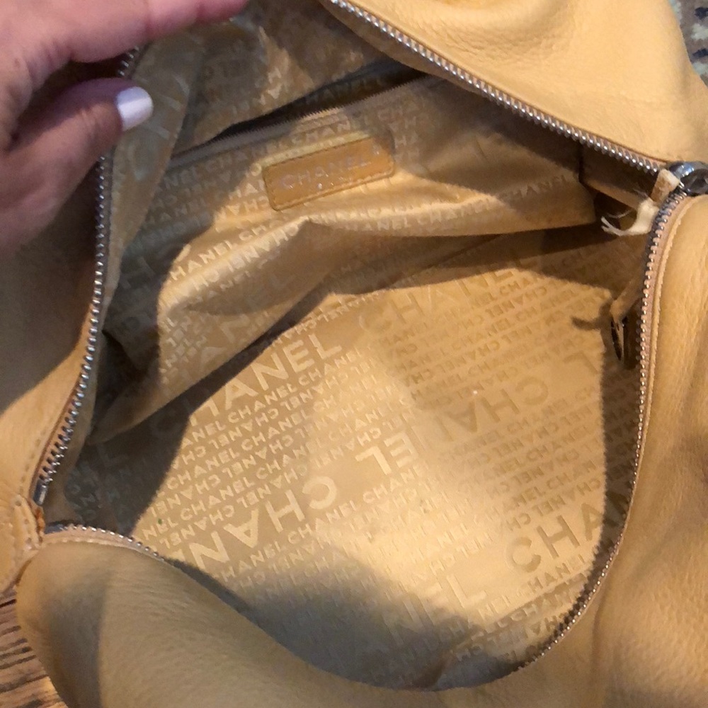 Chanel handbag - Picture 5 of 8
